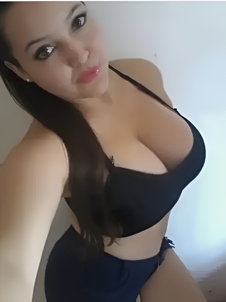 Индивидуалка Каролина, доступна для личного знакомства от 2500 руб