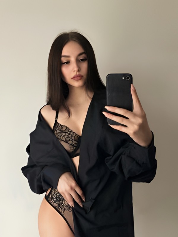 Алиана привлекательная девушка из Павлово цена от 10000 руб