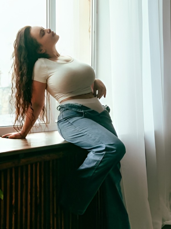 Элина привлекательная девушка из Павлово цена от 2000 руб