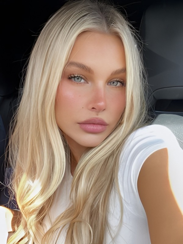 Стефания привлекательная девушка из Павлово цена от 1500 руб