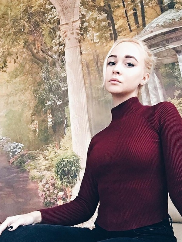 Света привлекательная девушка из Павлово цена от 3500 руб